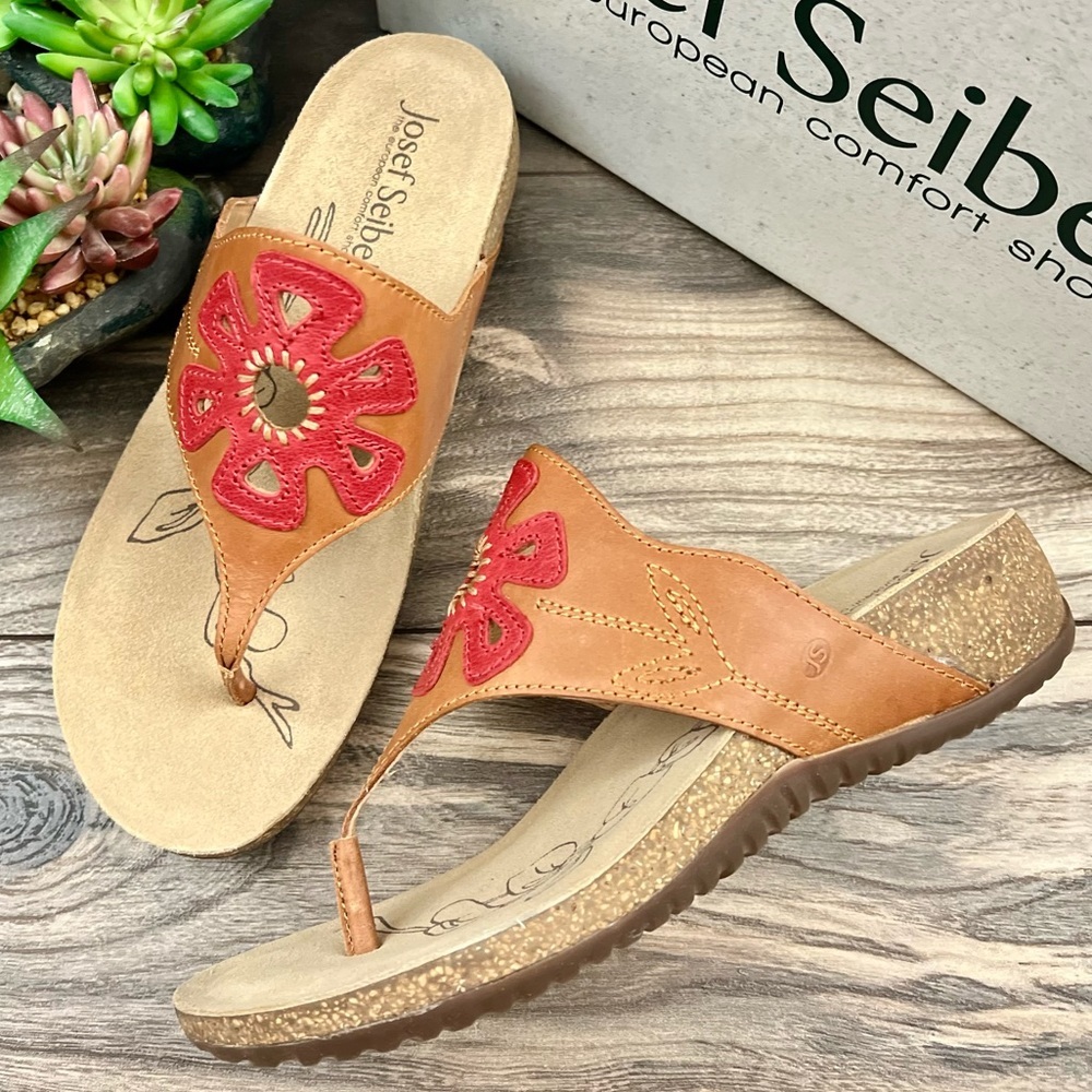 NIB Josef Seibel Natalya 09 Floral Leather Wedge Thong Sandal Cognac Combi